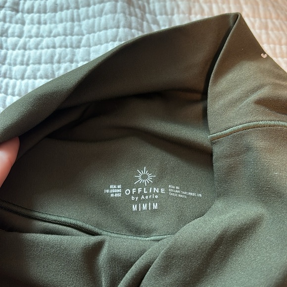 Aerie offline army green leggings - Picture 4 of 6